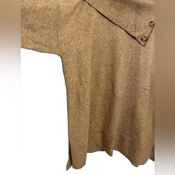 Westbound woman’s size 2X sweater with flap collar and buttons Camel color - Picture 6 of 6
